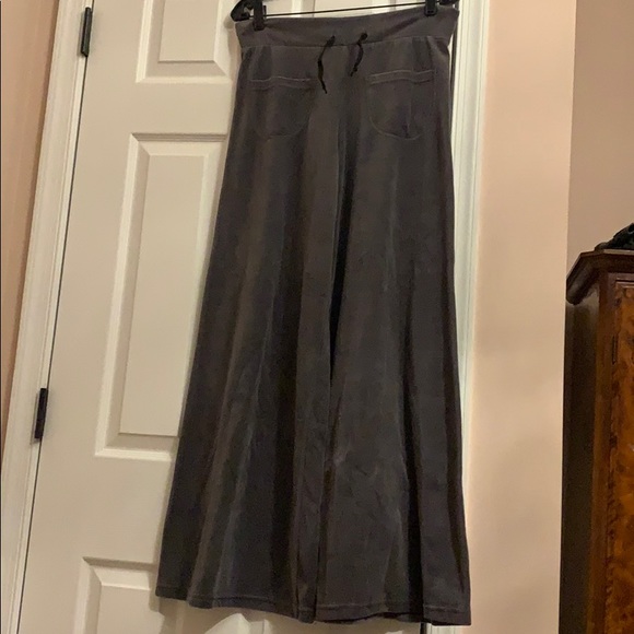 Track suit - Picture 3 of 4